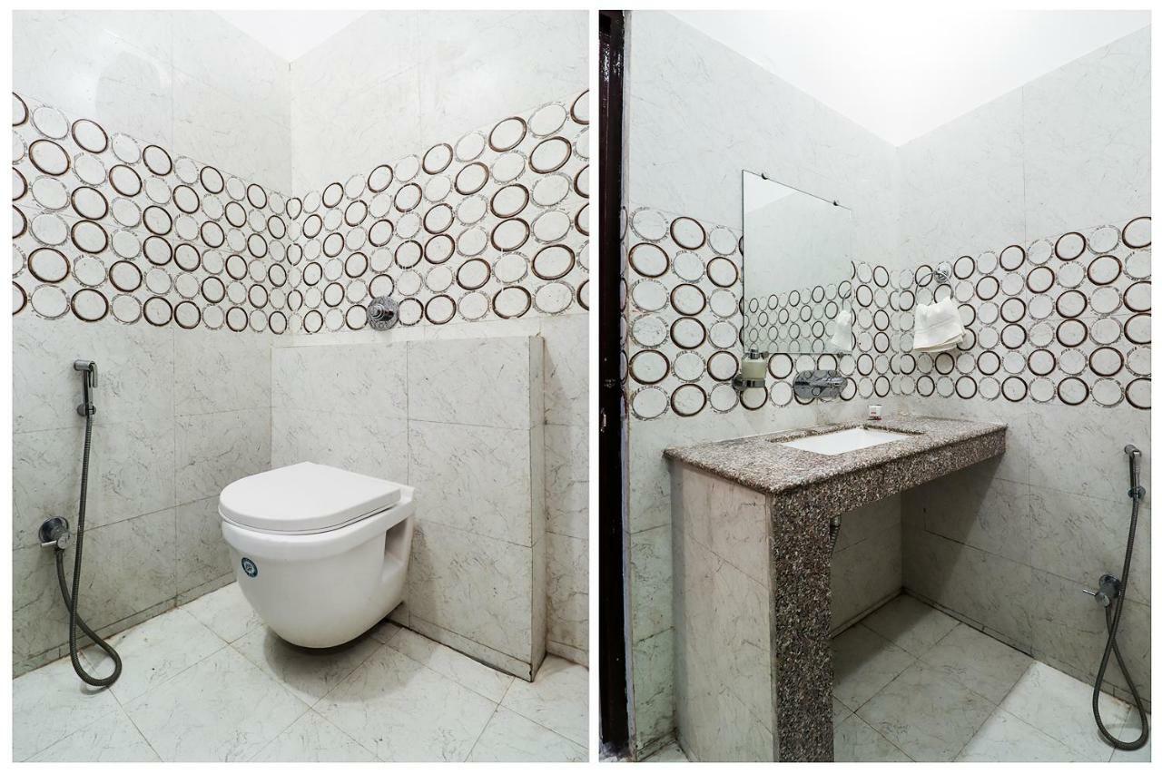 Oyo 39959 Hotel Bandhan Bahraich Bagian luar foto